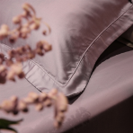 Tencel Bedding Set „Violette“. Lyocell bedding sets, 200x230 cm. Elegant and subtle lavender lyocell bedding set.