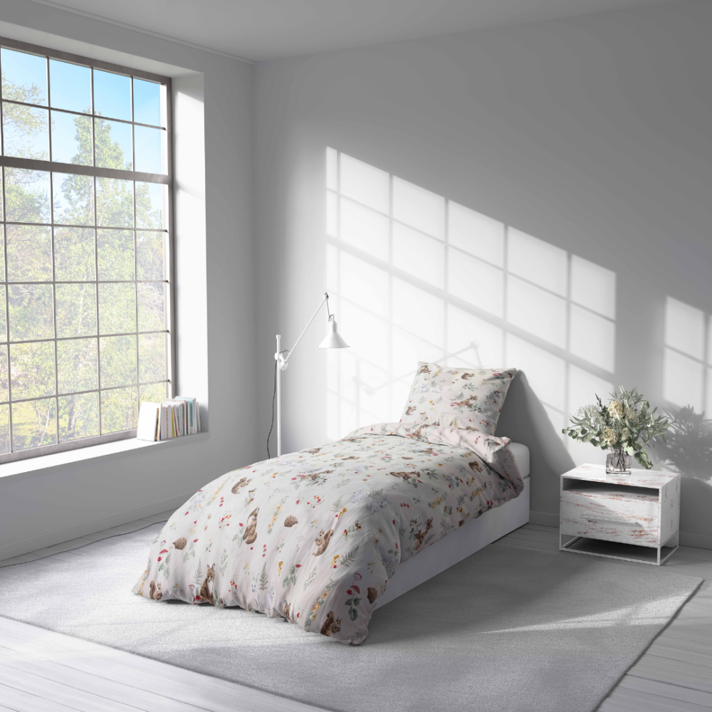 Children’s Bedding Set „Kuddle Knoll”. Bedding sets 155x200, 100x140 cm, 140x200 cm, 150x200 cm, 160x200 cm. Kids’ bedding with playful forest animal illustrations