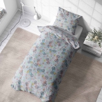 Children’s Bedding Set „Bike buddy”. Kids bedding, 100x140 cm. Children's bedding in blue with pink and blue bicycles, pink and blue flowers, and yellow birds, creating a lively and charming look.