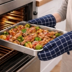 Oven mitts „Midnight Grid glove“. Oven gloves. Cotton oven mitt with navy blue and white checkered pattern