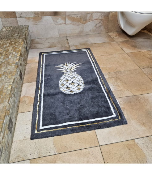 Bathroom mat “Pineblack”. Bath mats