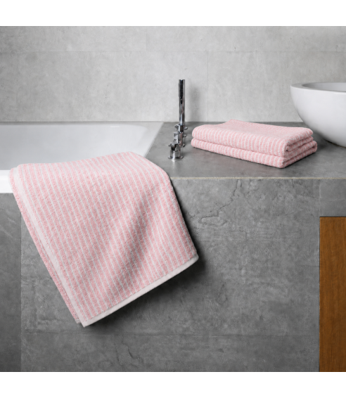 Bath Towel “Pink Lines”