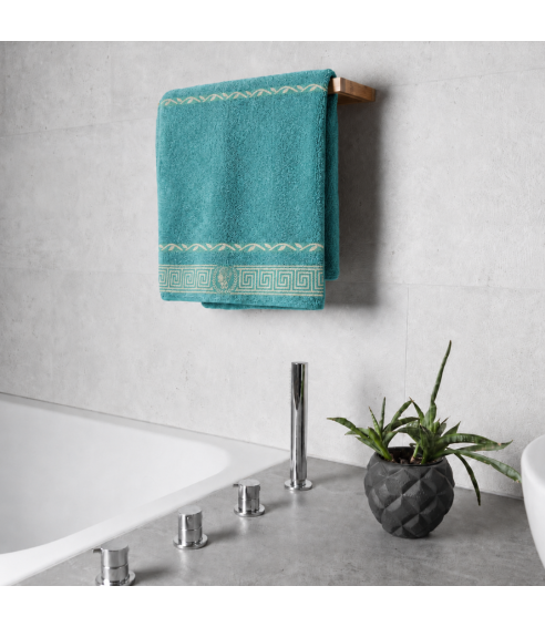 Bath towel “Seafoam Olympian”